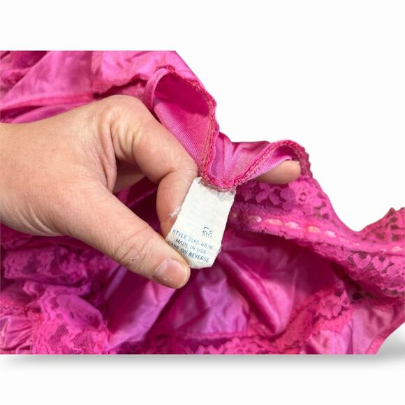 BarbieCore Pink Ruffle Lace Vintage lingerie
Bodysuit Large SKU 86 | boudoir - Picture 6 of 6